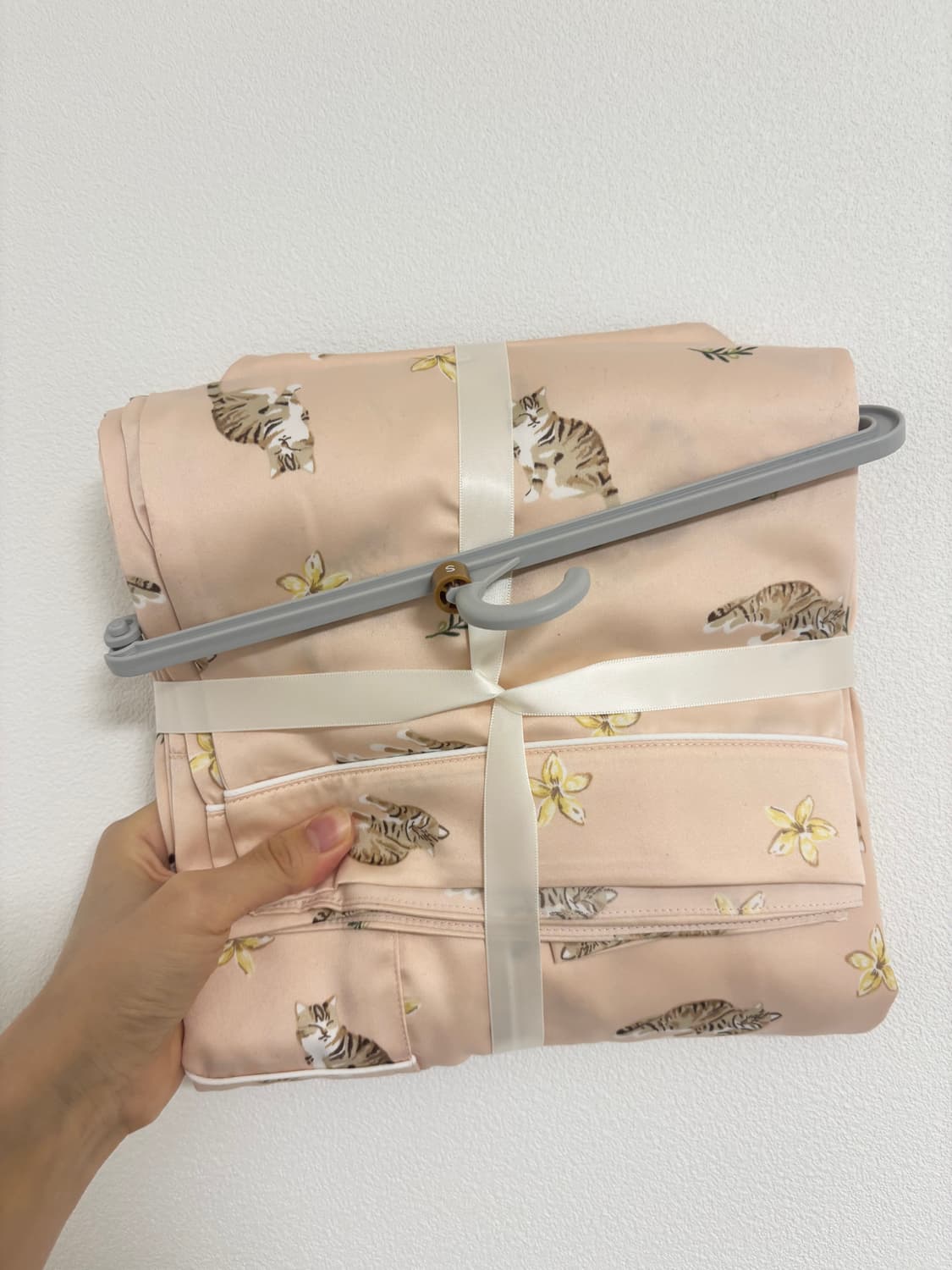 [새상품] GU 고양이 새틴 잠옷 상품이미지3