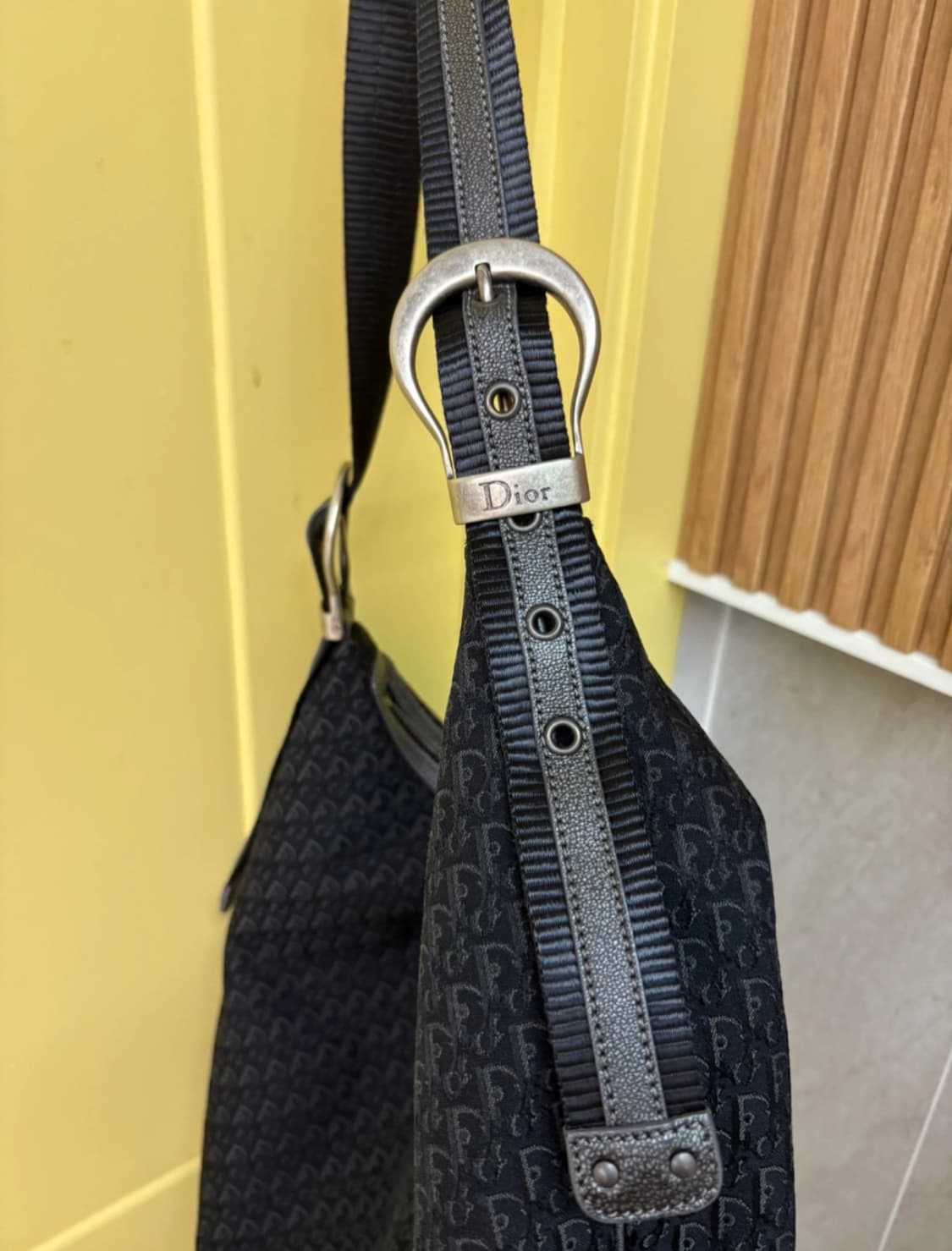 디올 블랙 오블리크 숄더백 (보증서/택있음/무배) 상품이미지3