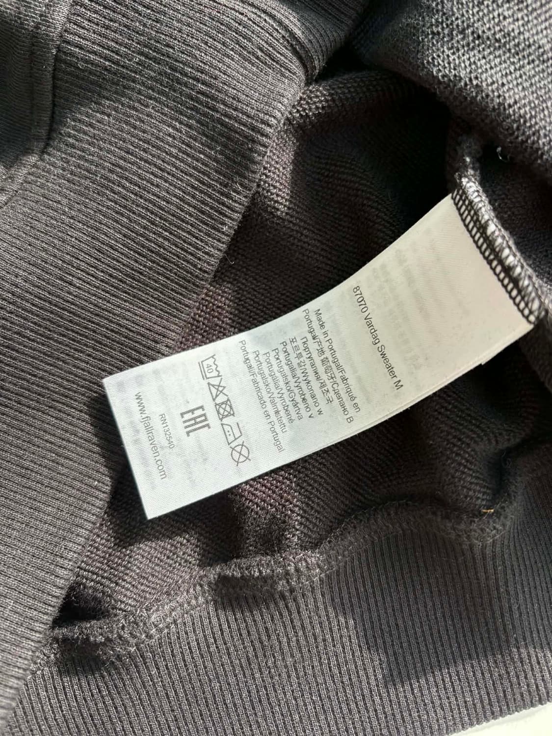 [L] 피엘라벤 바르닥 블랙 맨투맨 스웻셔츠 상품이미지4