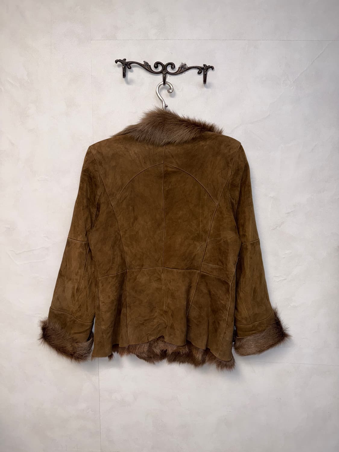 Ash brown lamb skin fur strap mustang  상품이미지6