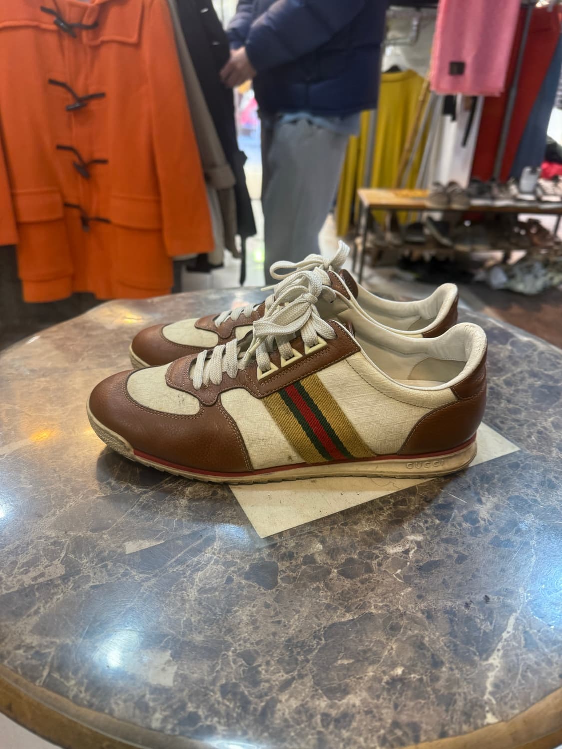 7반/265 정품 구찌 로우 스니커즈 팝니다 상품이미지2