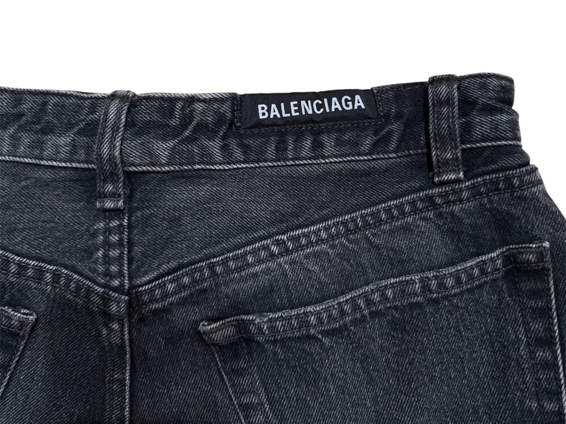 발렌시아가 컷 오프 블랙 워싱 데님 팬츠 상품이미지3