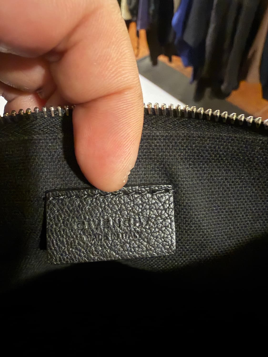 지방시 안티고나 클러치백 상품이미지3