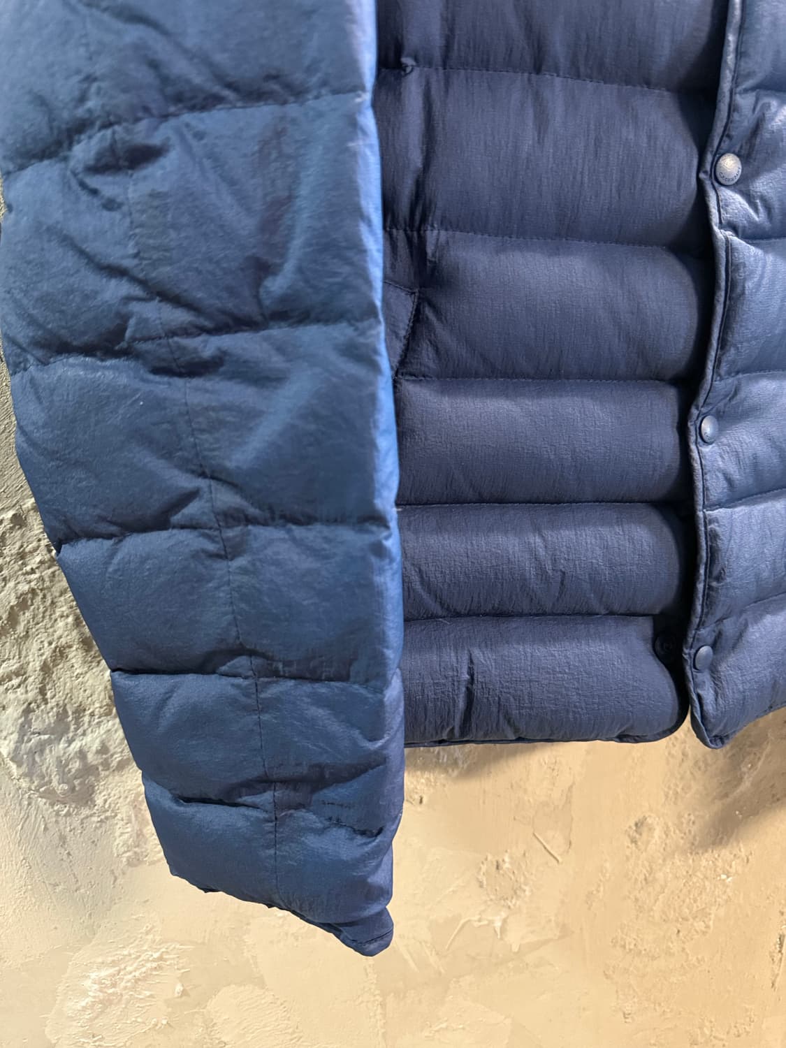 씨피컴퍼니 C.P. COMPANY 다운 패딩 자켓 네이비 상품이미지2