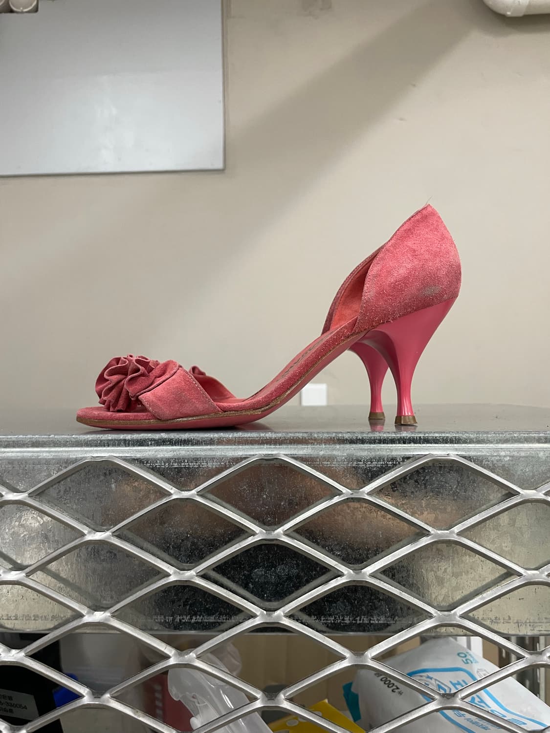 페레가모 새틴 러플 샌들 6.5 상품이미지1