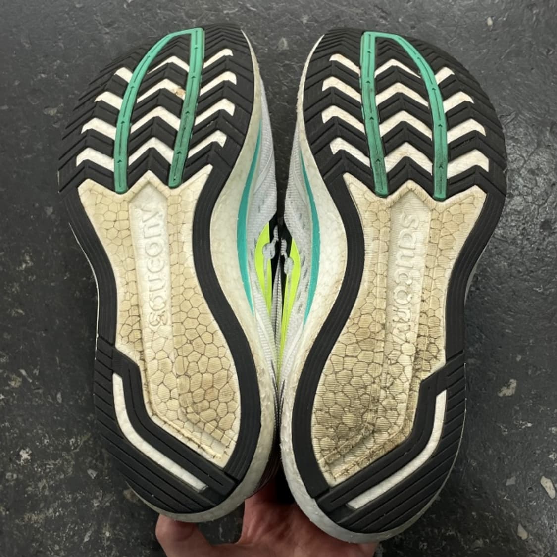 270 써코니 엔돌핀 스피드 런닝화 상품이미지5