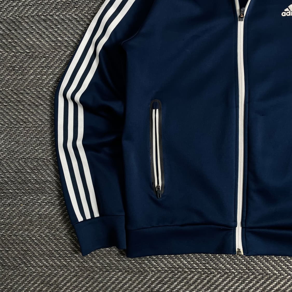 아디다스 에센셜 네이비 트랙탑 져지y 2932 상품이미지4