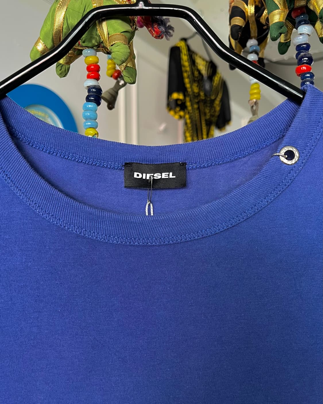 DIESEL Piercing Neck Point 1/2 T-Shirt 상품이미지4