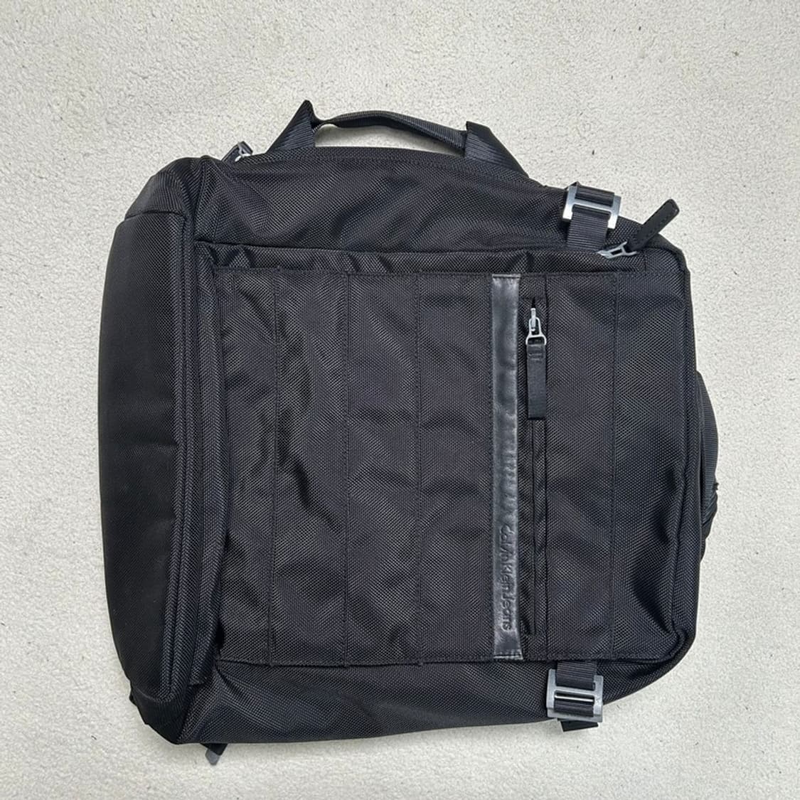 캘빈클라인진 블랙 컬러 백팩 상품이미지8