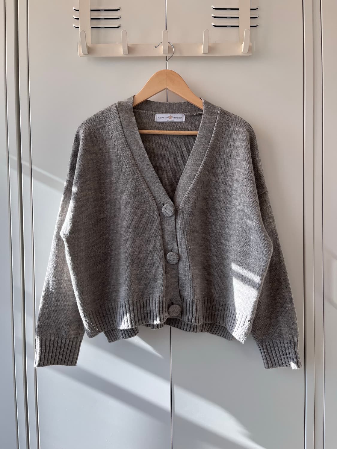 Dodoqueen 그레이 브이넥 니트 가디건 상품이미지5