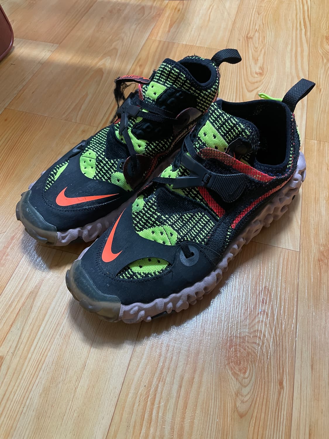 나이키 오버리액트 플라이니트 ISPA 상품이미지1