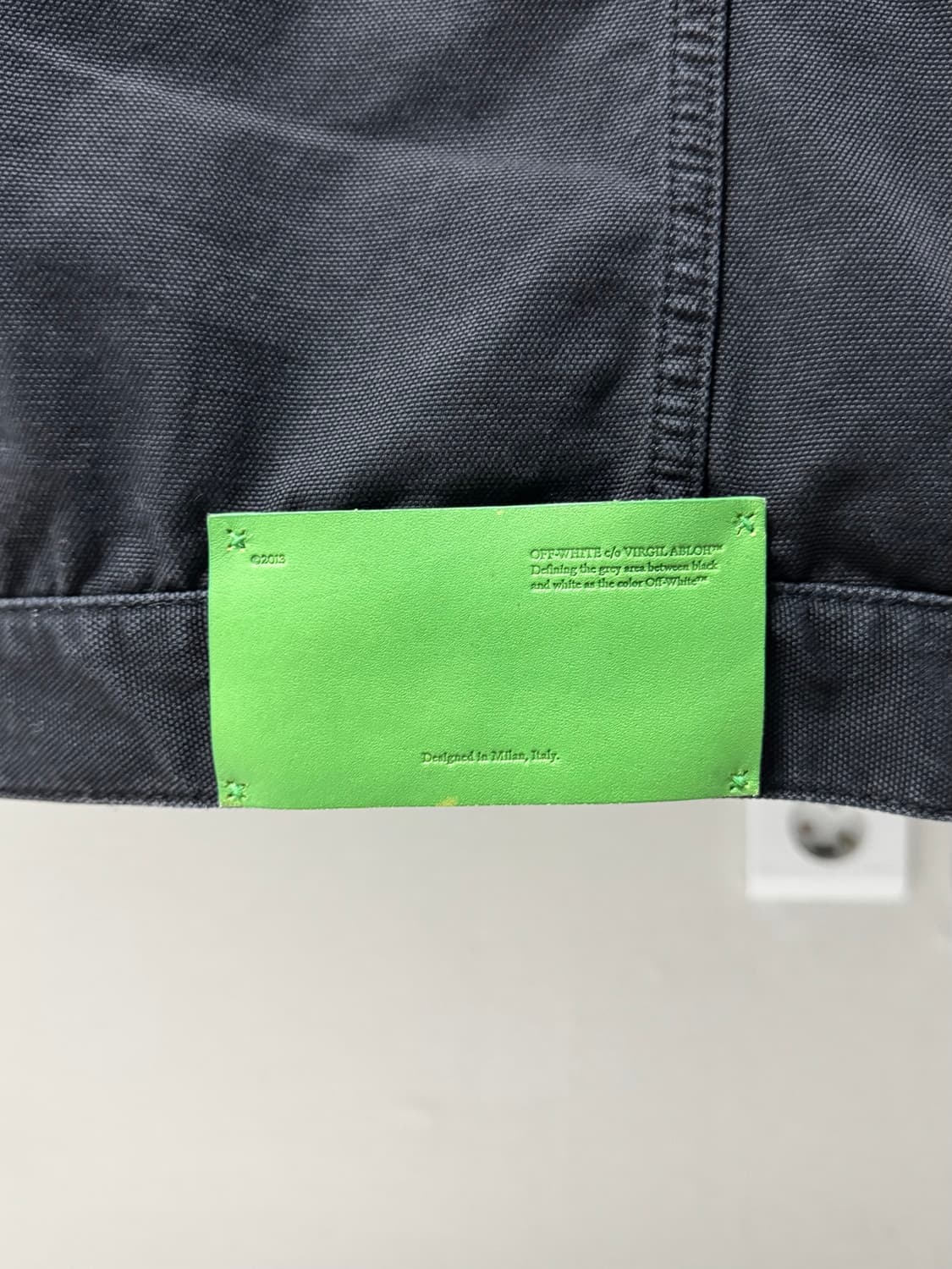 오프화이트 웨이브 캔버스 스케이트 자켓 M 팝니다 상품이미지5