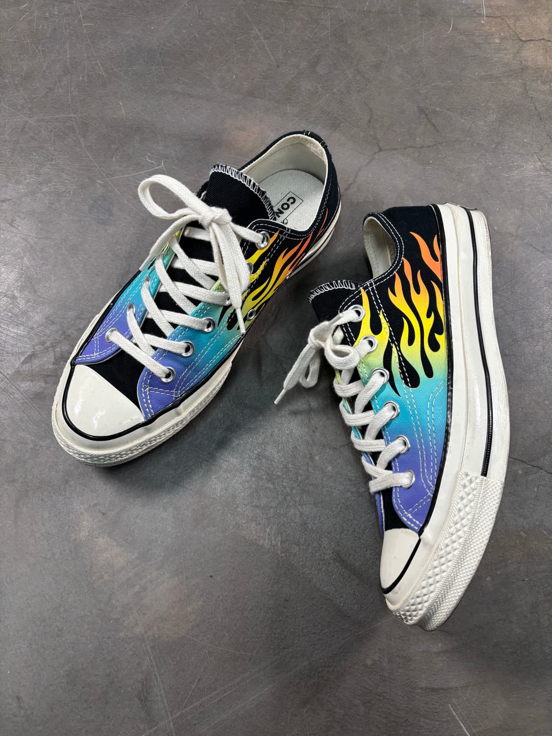 컨버스 척 70 플레임 스니커즈 상품이미지1