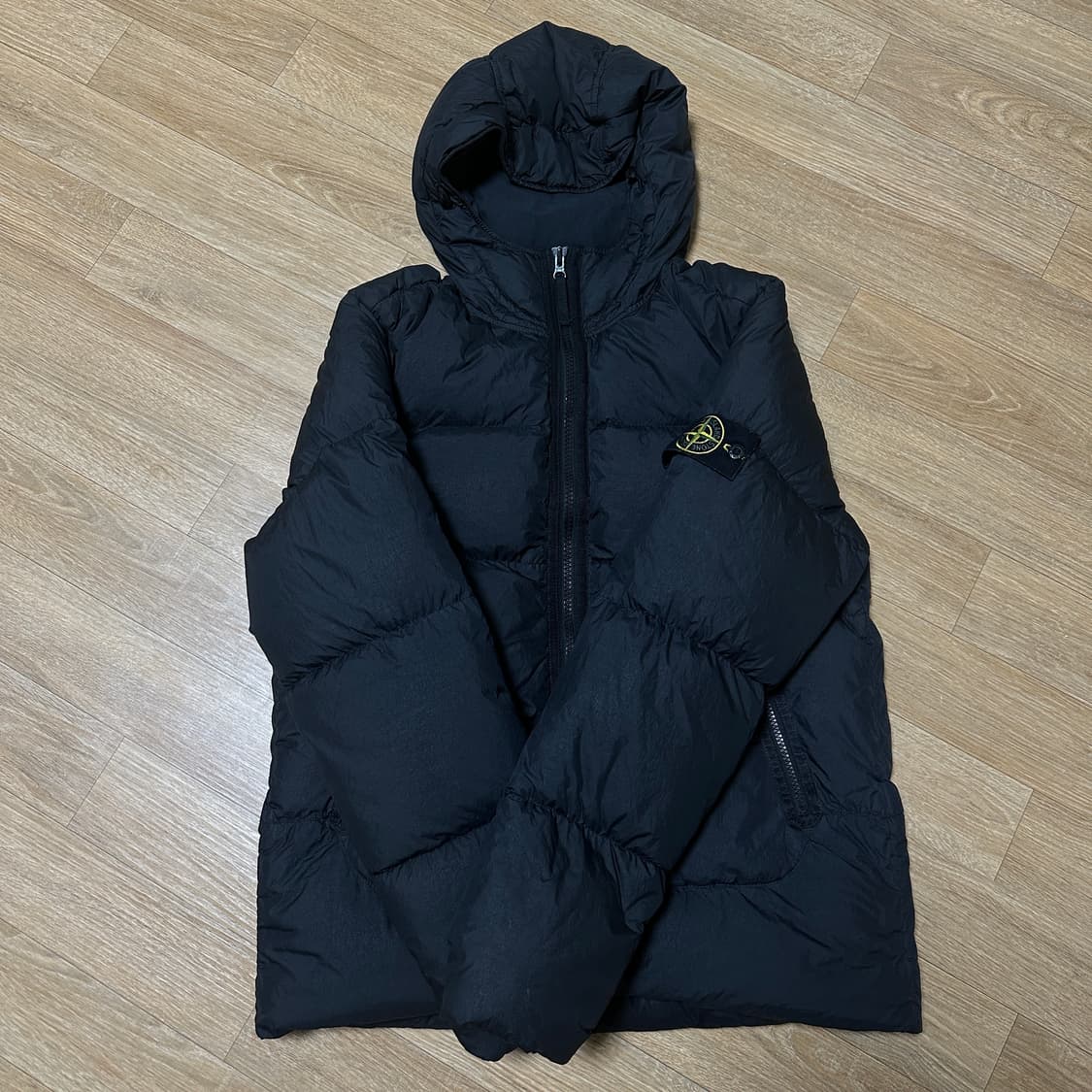 스톤아일랜드 21fw 크링클랩스 패딩 상품이미지1