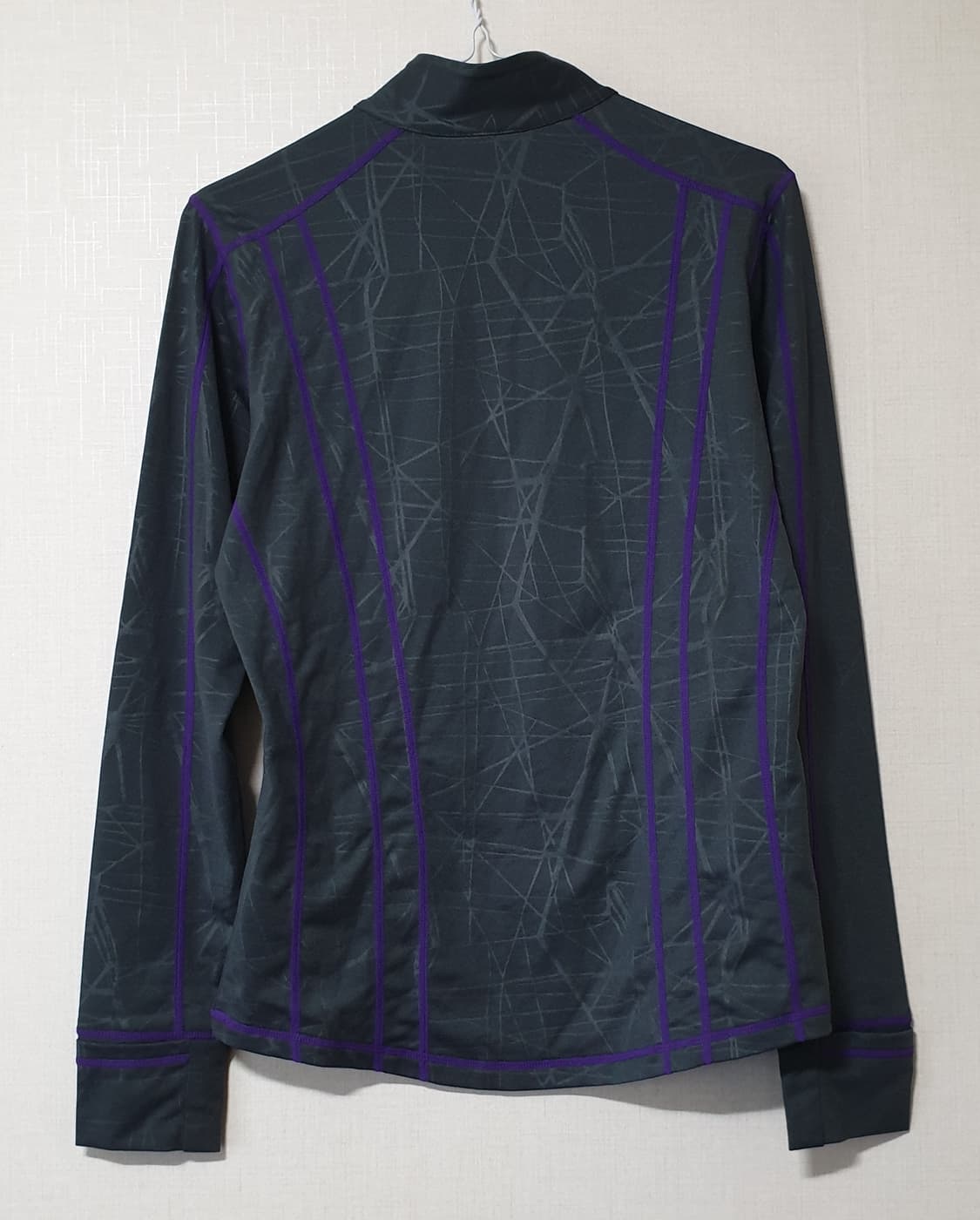 노스페이스 반집업 긴팔티 90사이즈  상품이미지2