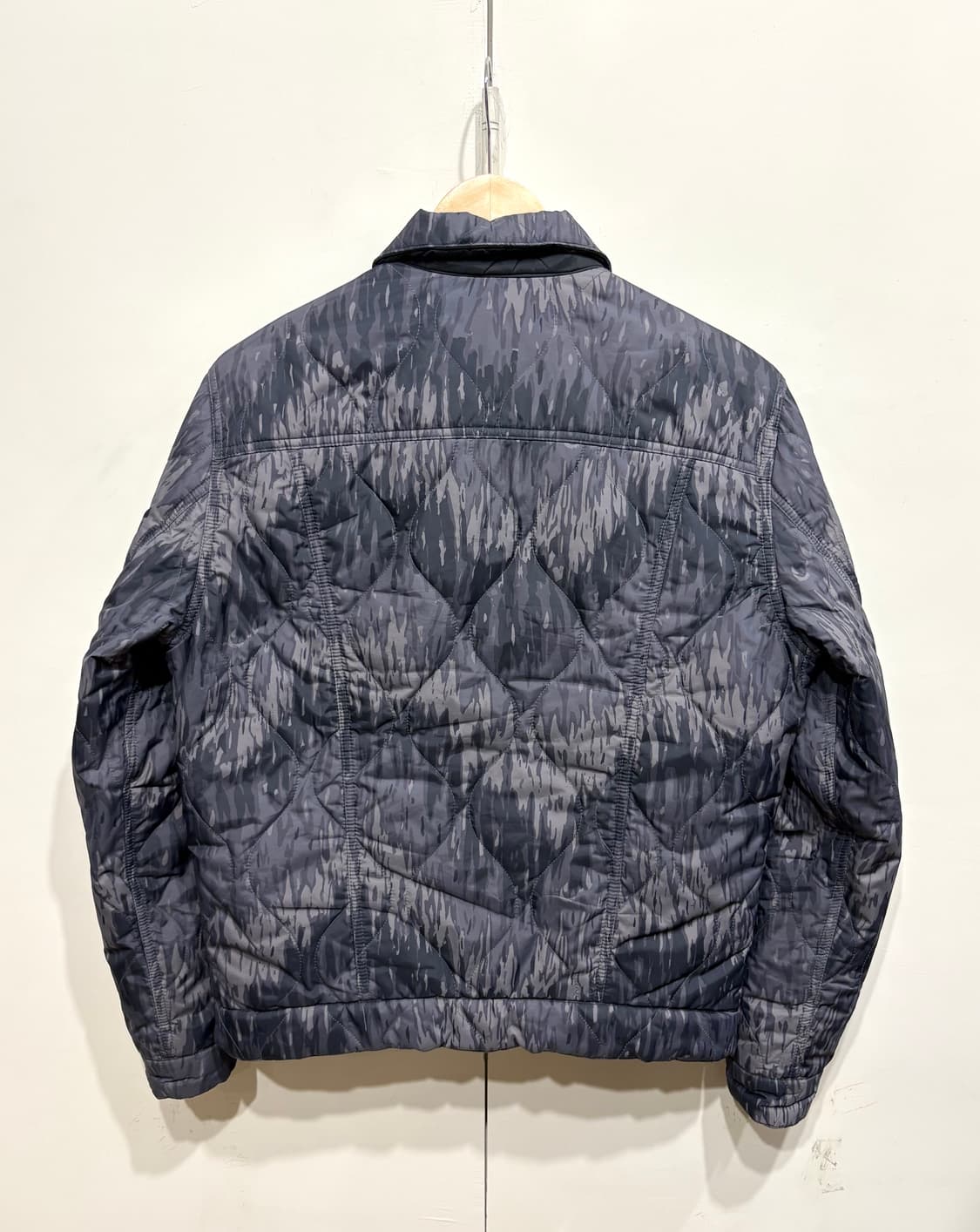 리바이스 카모 리버시블 퀼팅 트러커 자켓 상품이미지4