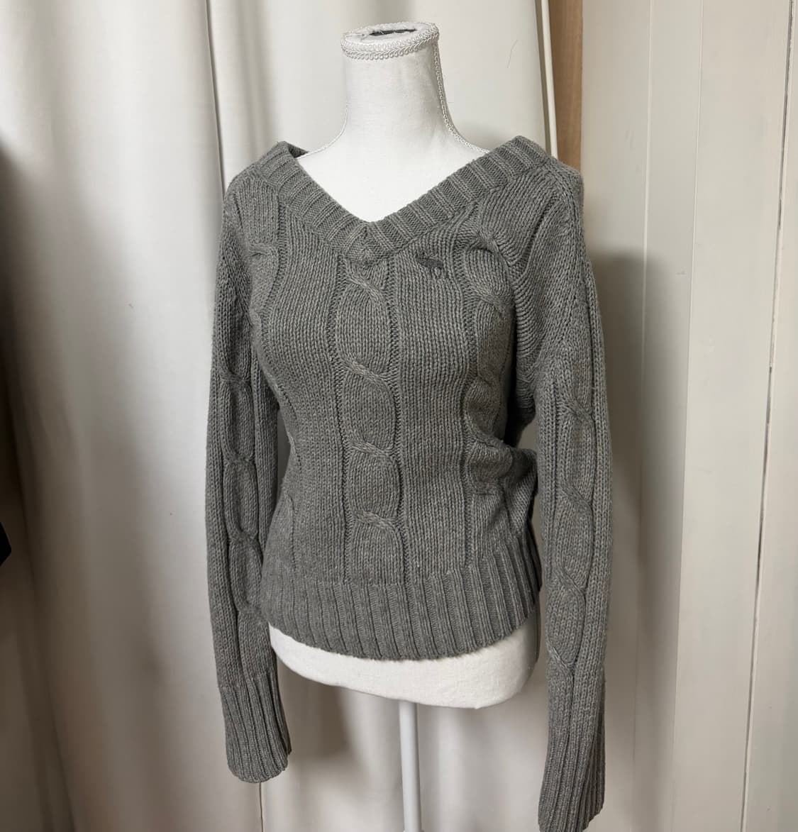 아베크롬비 그레이 순록 브이넥 니트 상품이미지3
