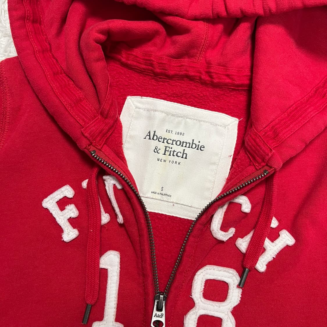 Abercrombie red zip-up hoodie 상품이미지6