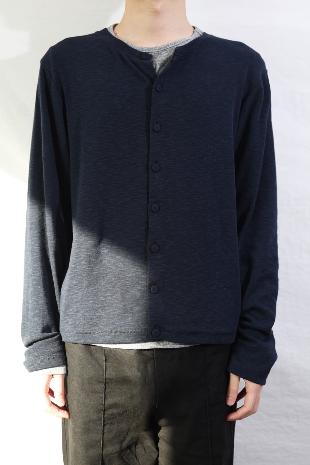 구매)les 레스 henn cardigan (navy) 1사이즈 상품이미지1