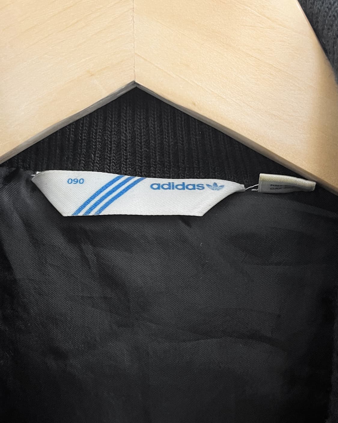 아디다스 00s 유광 글로시 패딩 베스트 상품이미지8