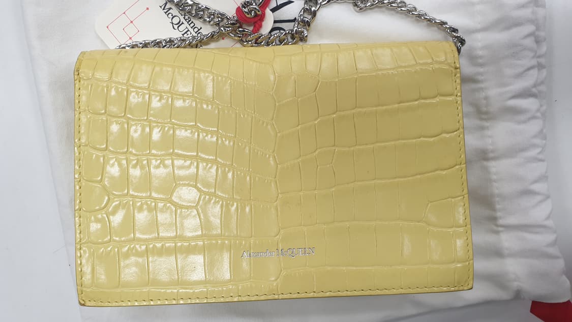 알렉산더맥퀸 옐로우 크로커 스컬 체인 크로스백 상품이미지8