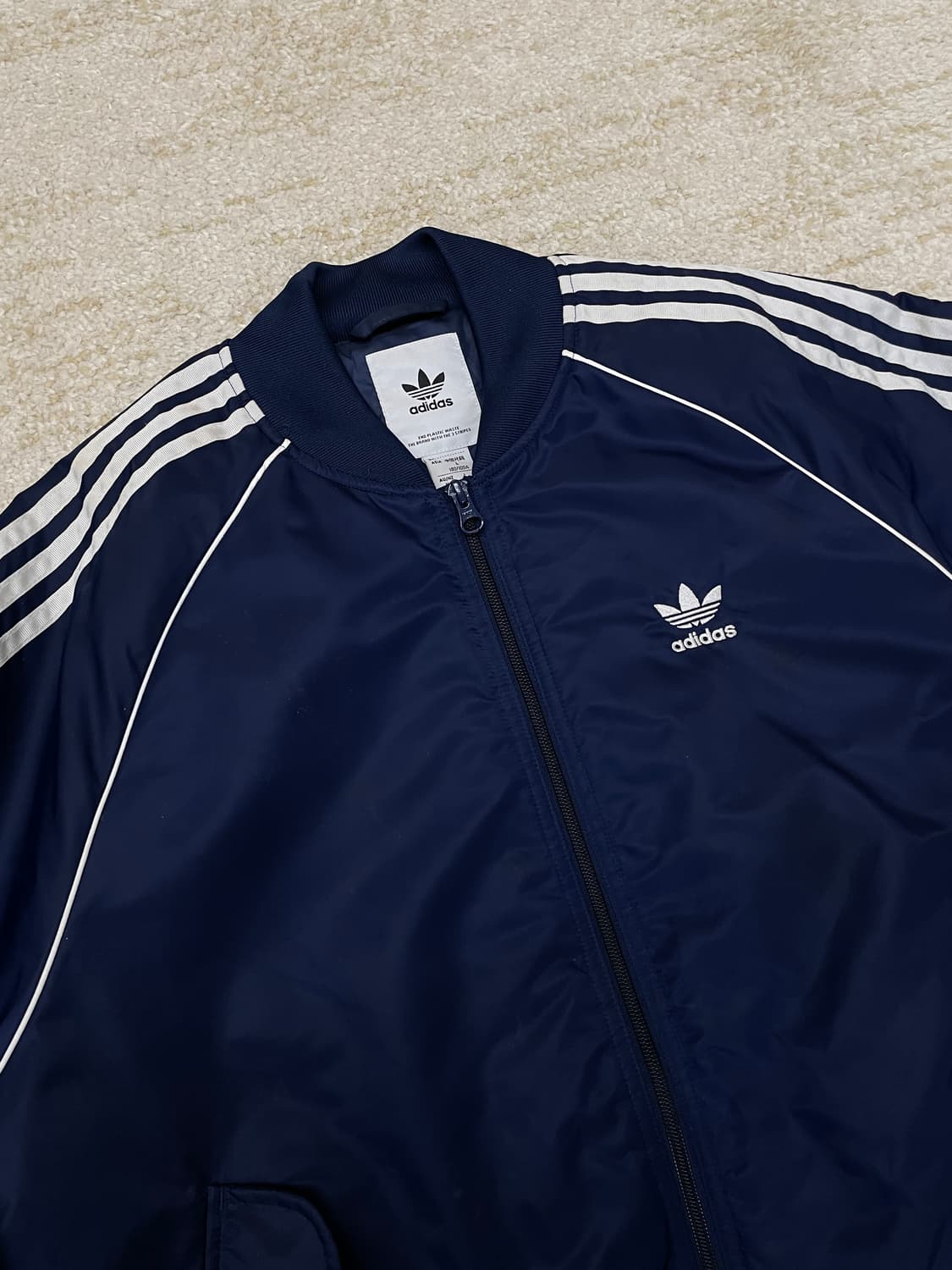 [L] 아디다스 오리지날 트레포일 (불꽃) 로고 SST 퀼티드 봄버 자켓 상품이미지2