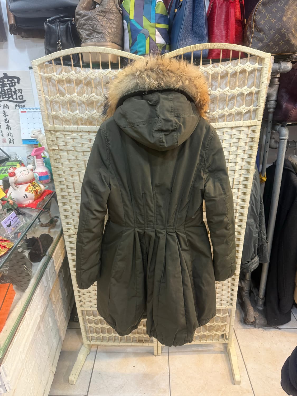 2/55 정품 몽클레어 아레텔 폭스 퍼 패딩 팝니다 상품이미지9