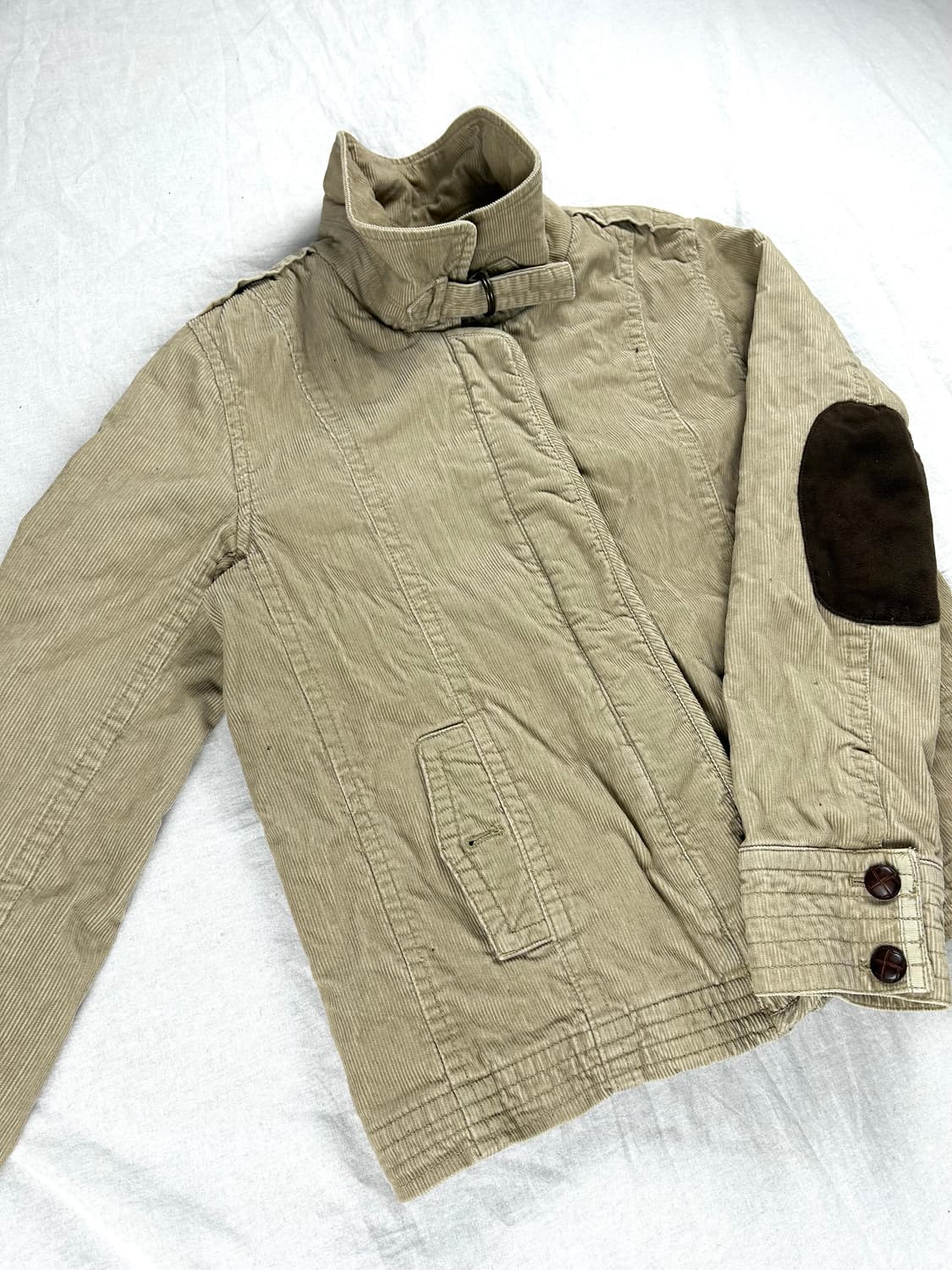 지오다노 퀄팅 코듀로이 자켓 상품이미지2