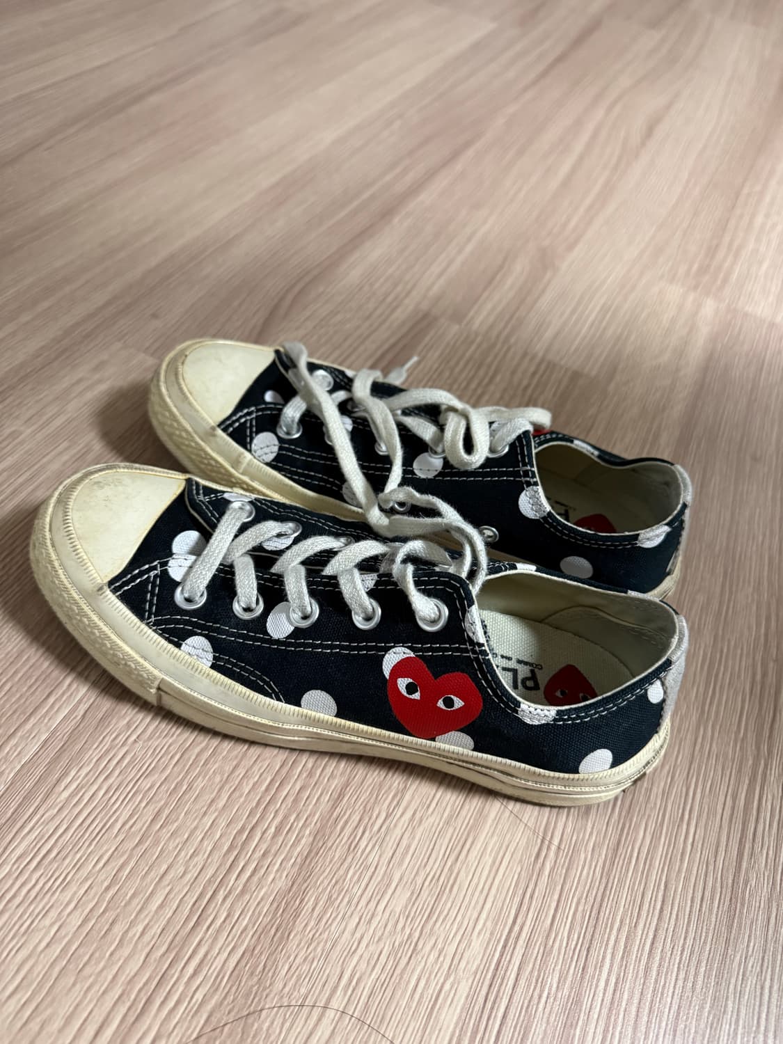 꼼데 컨버스 블랙 도트  상품이미지1