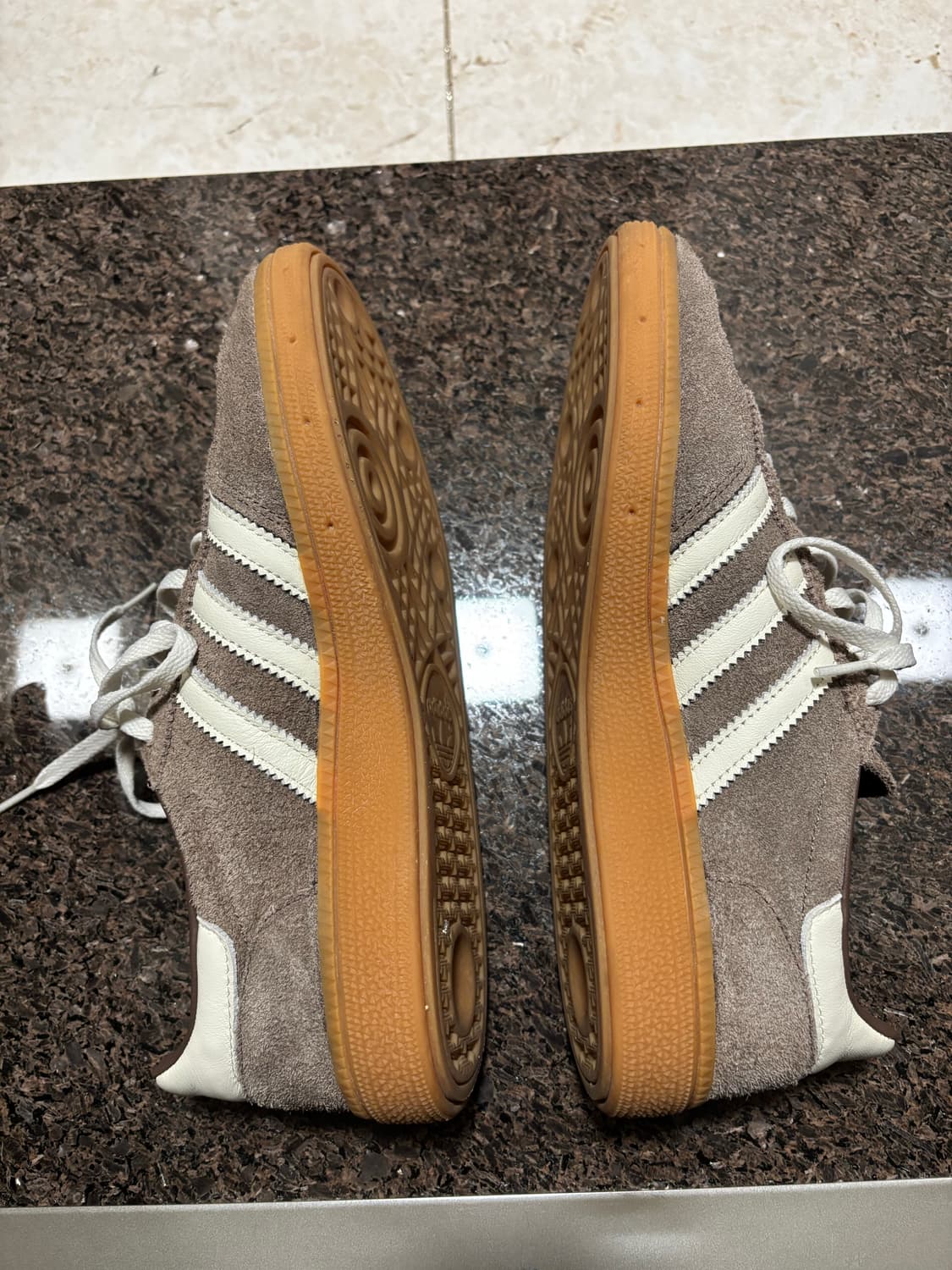 (250)아디다스 스페지알 핸드볼 어스 스트라타 오프 화이트 상품이미지4