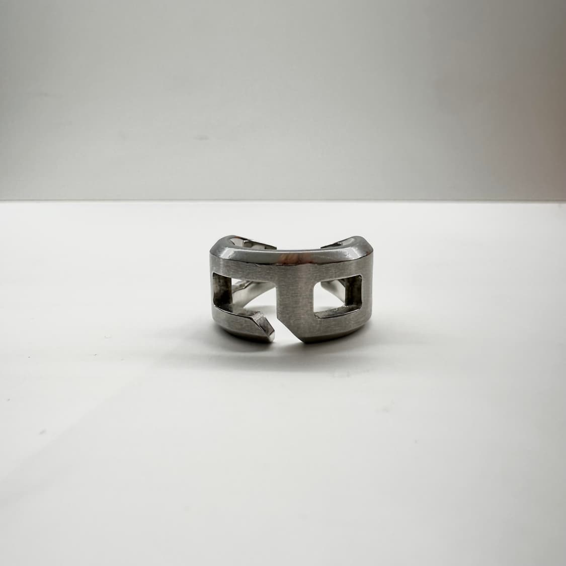 에르메스 브러쉬드 팔라듐 플레이 링 상품이미지1