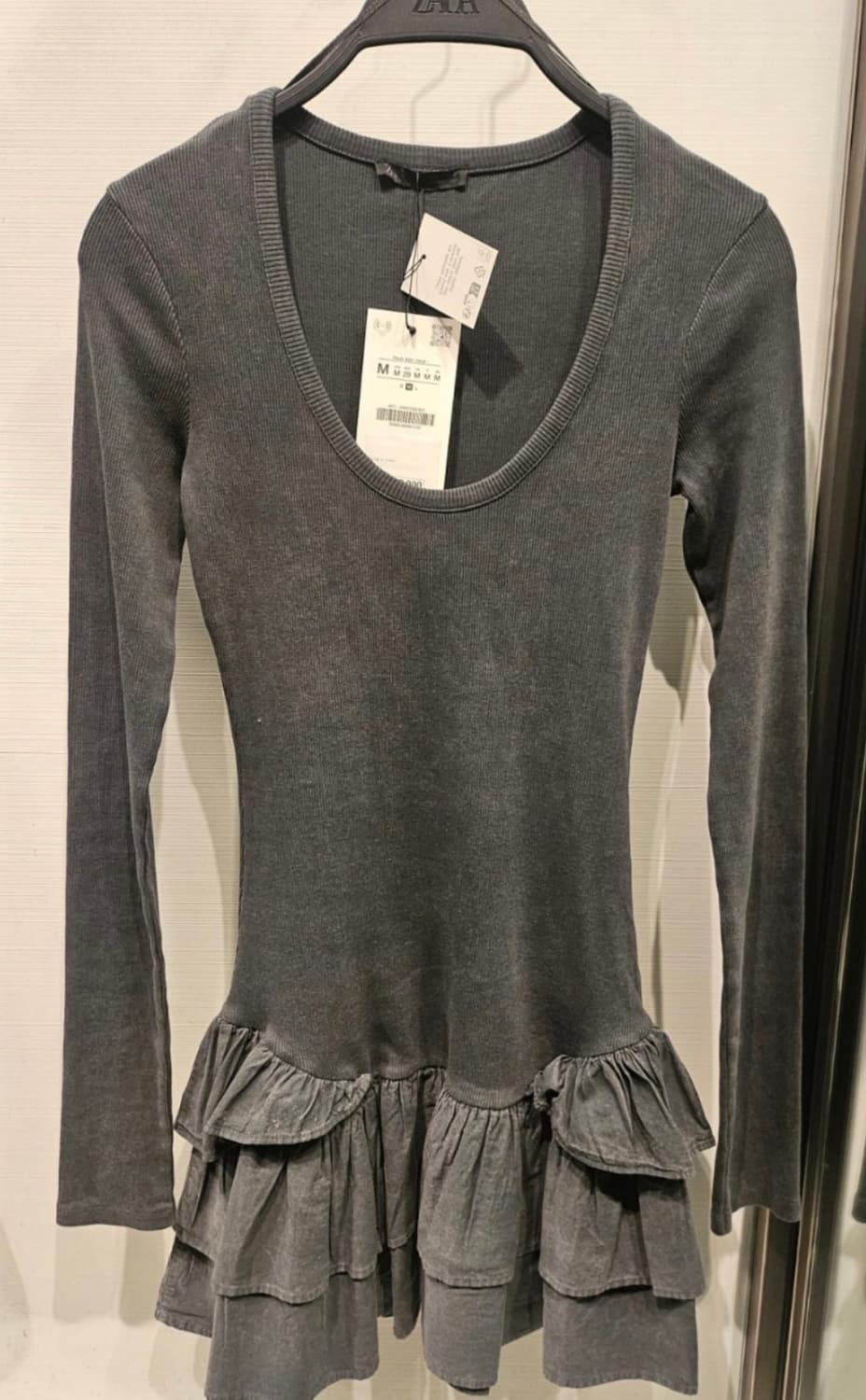 자라 워싱 프릴 원피스 차콜그레이 상품이미지2