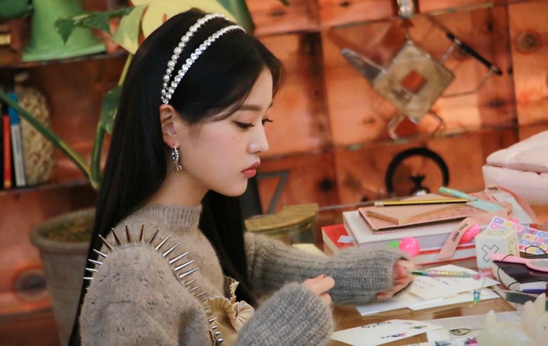 💎장원영 미우미우 크리스탈 헤어밴드💎 상품이미지10