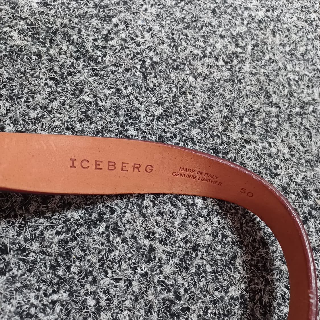 ICE 아이스버그 레드 스웨이드 로고 버클 벨트 상품이미지4