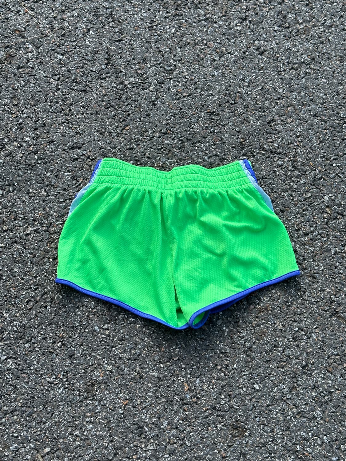 [S] 나이키 여성 형광연두 메쉬 러닝 쇼츠 반바지 상품이미지6