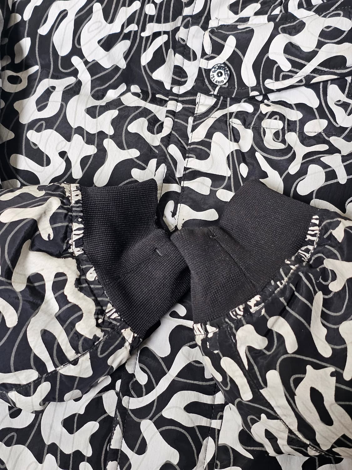 스톤아일랜드 주니어 리플렉티브 패딩 12Y 상품이미지10