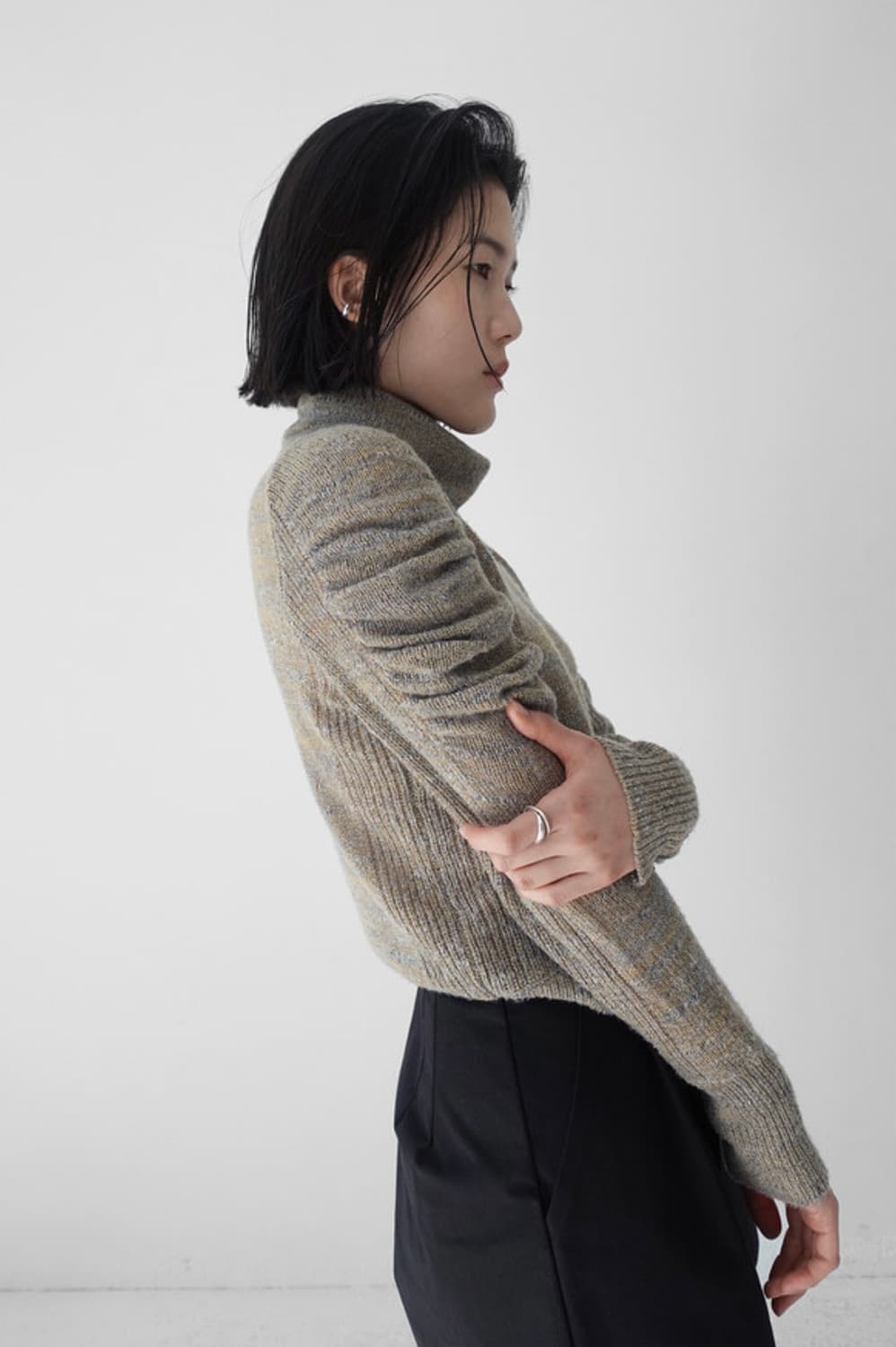high necked shirring knit 상품이미지2