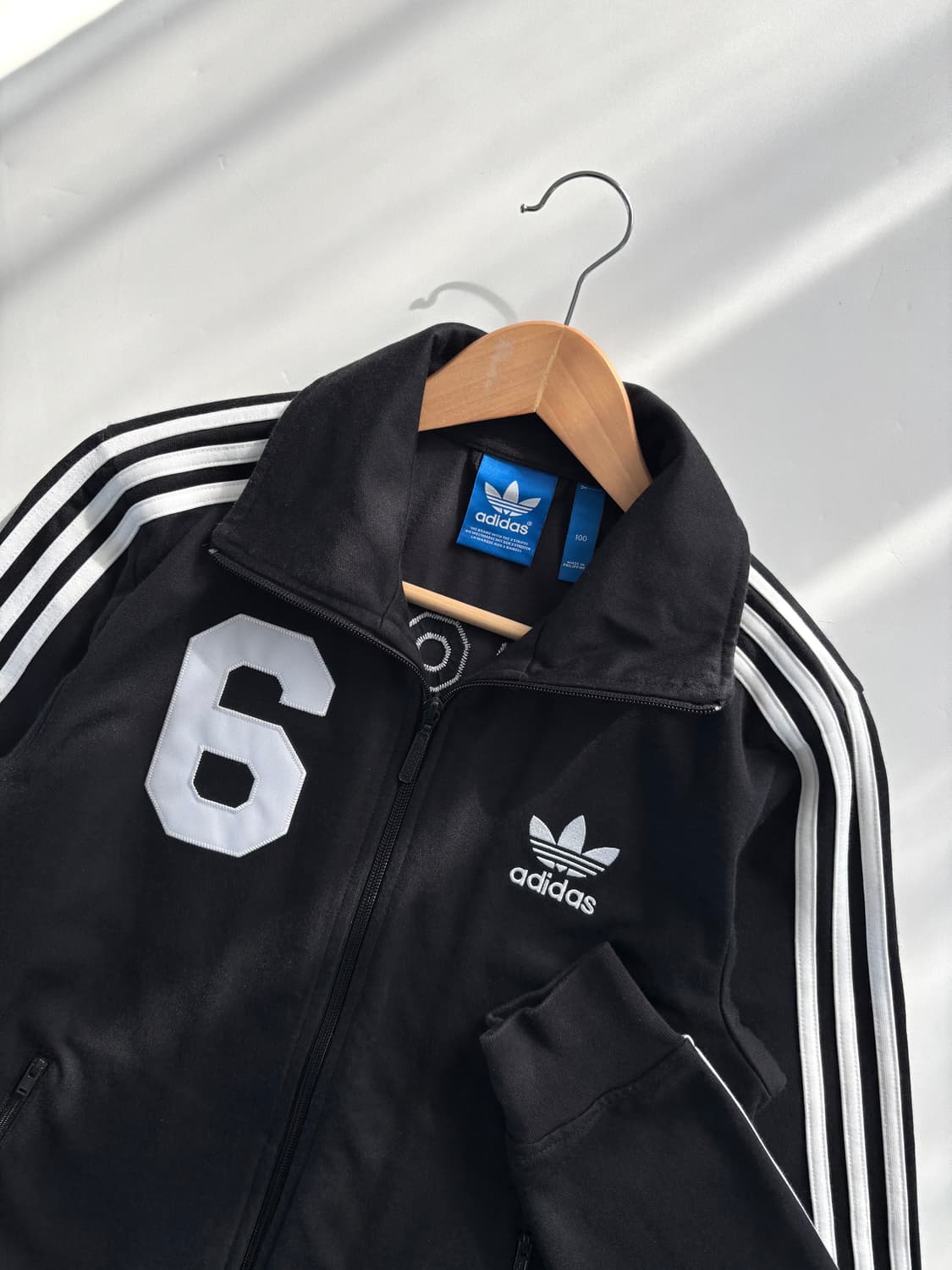 Adidas 아디다스 블랙컬러 뉴욕 카이저 트랙탑 상품이미지3