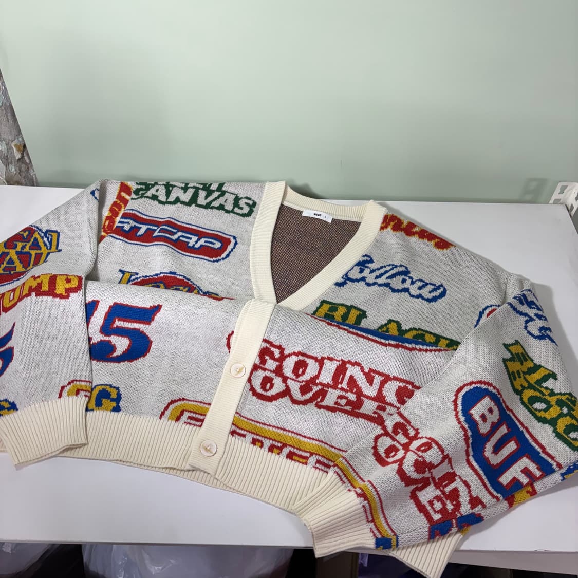 105 WEGO 크림 로고플레이 오버핏 자카드 가디건 상품이미지2