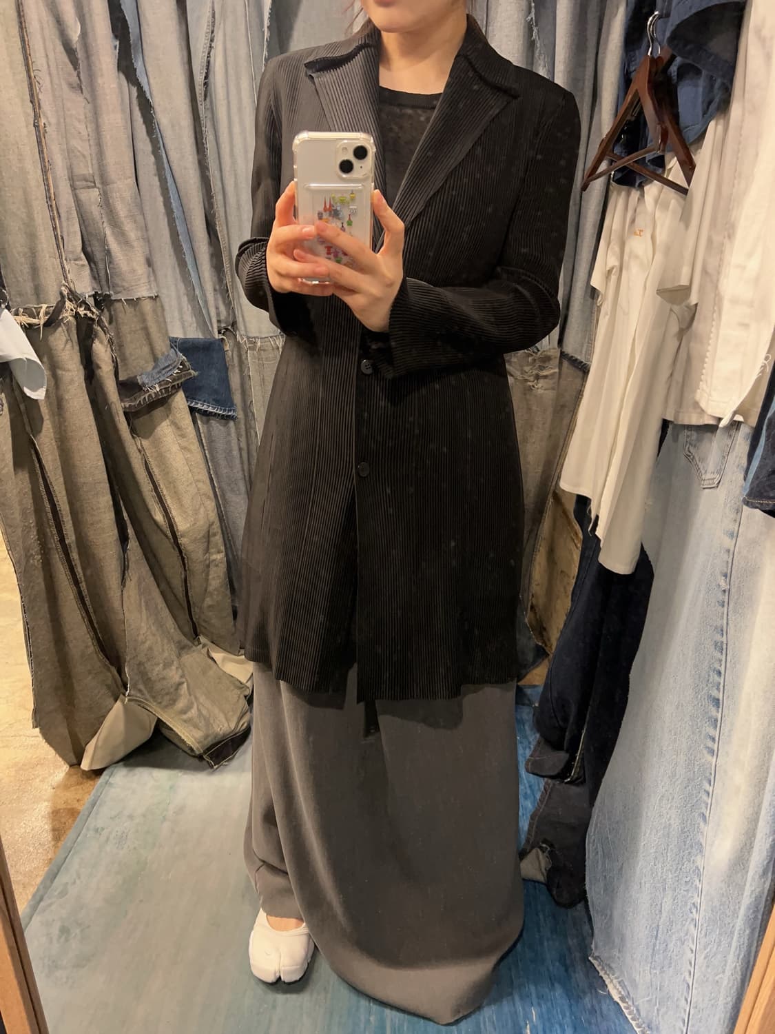 55 ) ISSEY MIYAKE Triacetate Pleats Coat 상품이미지1