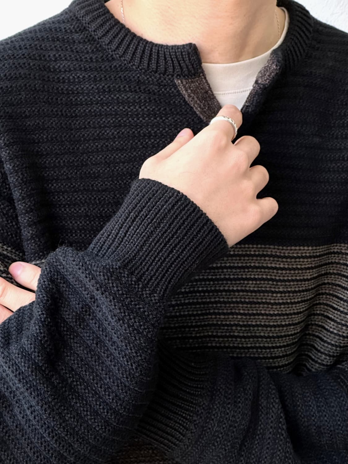 Wool acrylic fabric design neck knit P/O 상품이미지5