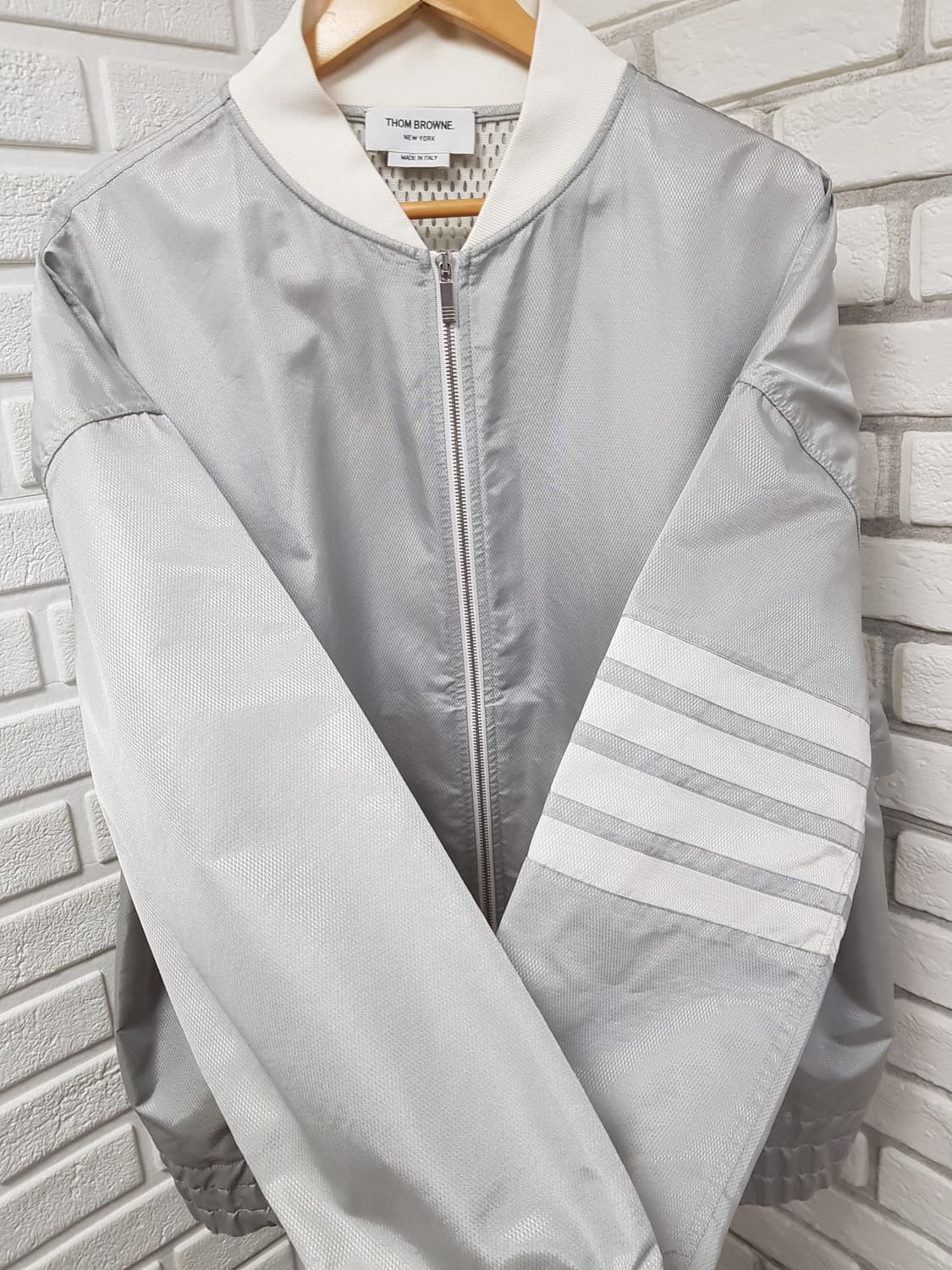 [2/100~105/정품] 톰브라운 4바 봄버자켓 상품이미지3