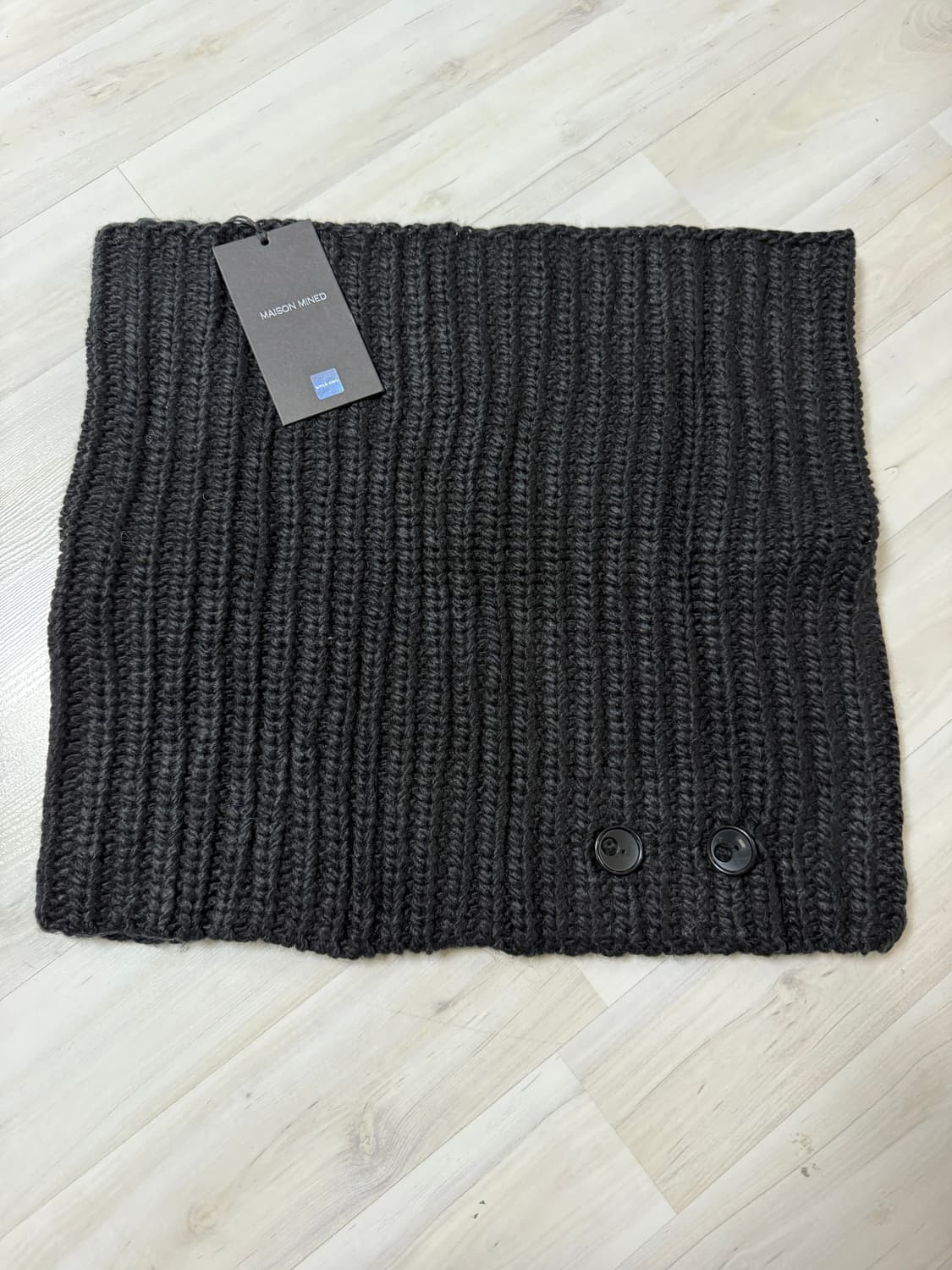 메종미네드 핸드 메이드 버튼 알파카 워머 블랙 상품이미지5