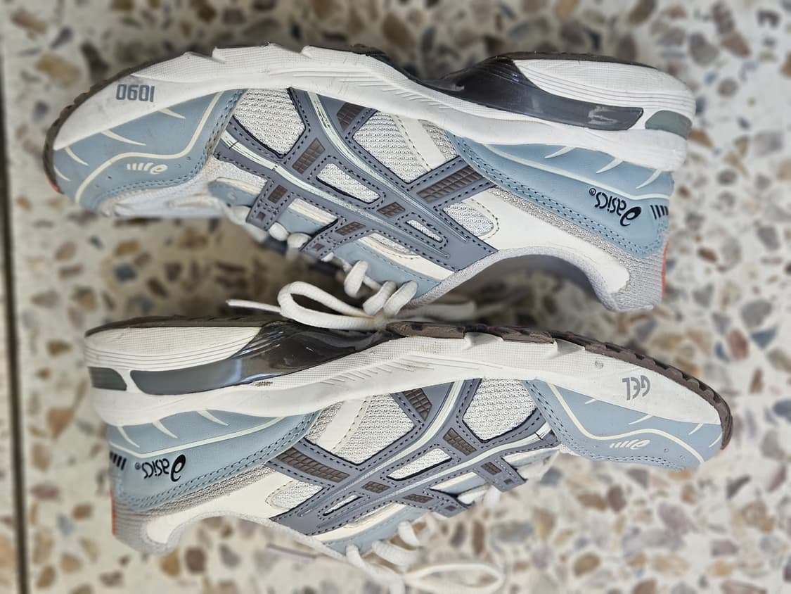 여성 아식스 젤 1090 운동화 230mm 상품이미지4