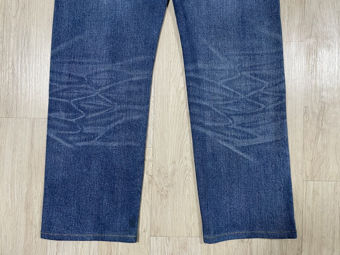 32) 리바이스 매장판 505 일자핏 중청워싱 데님팬츠 상품이미지9