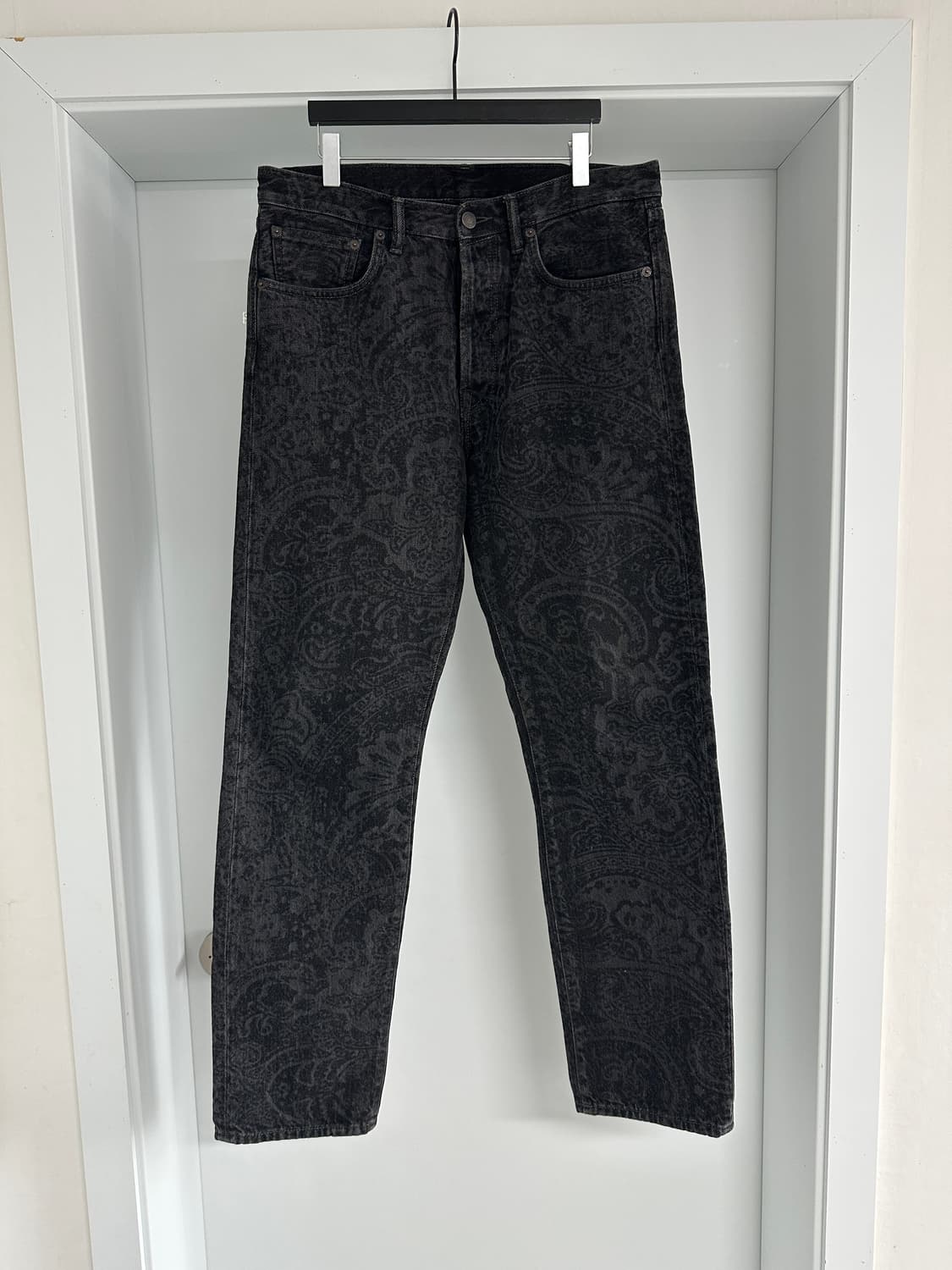 아크네스튜디오 페이즐리 흑청 데님 31 상품이미지2