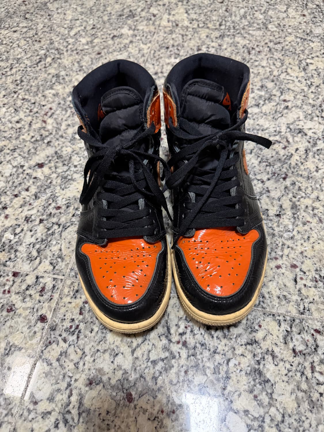 조던 1 레트로 하이 쉐터드 백보드 3.0 상품이미지3