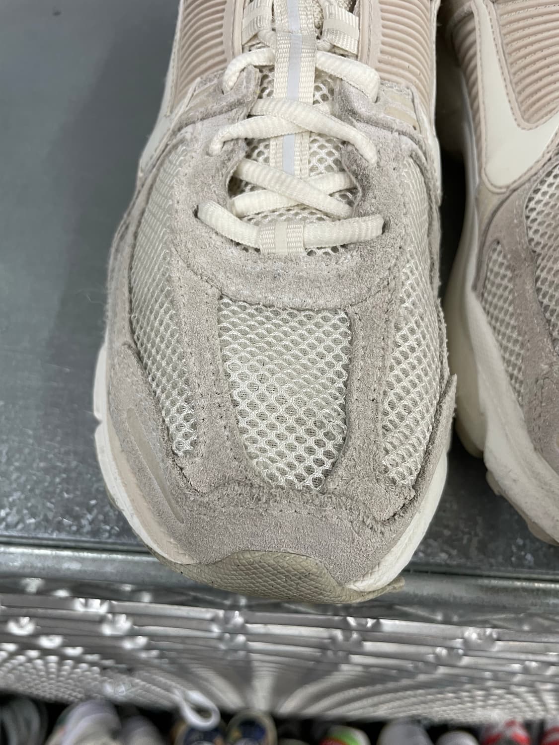 나이키 줌 보메로 5 화이트 팬텀 265 상품이미지9