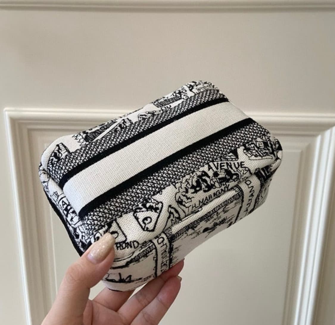 디올 뷰티 플랑드파리 자수 패브릭 파우치백 상품이미지7