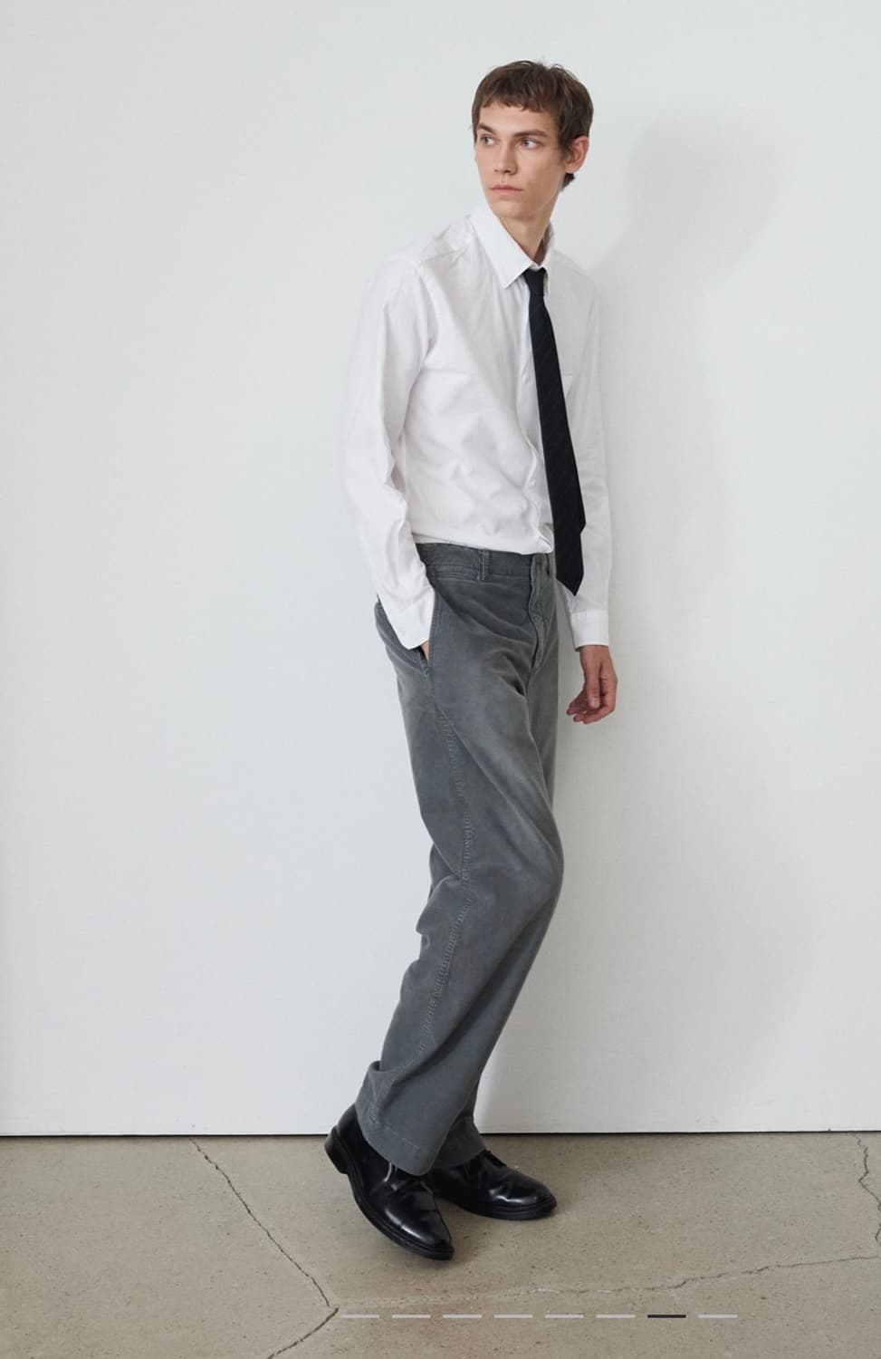 포터리(Pottery)스테디셀러 라이트 몰스킨 루즈드 테이퍼드 팬츠 상품이미지5